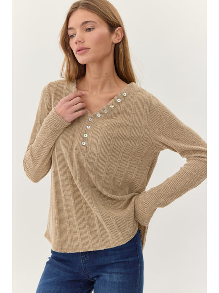 V-Neck Long Sleeve - Tan