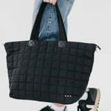 DAY DREAMER QUILTED TOTE BAG - BLACK