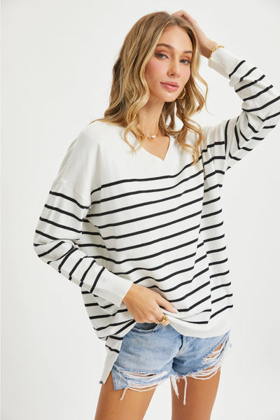 Cozy Oversized Striped Sweater - White/Black